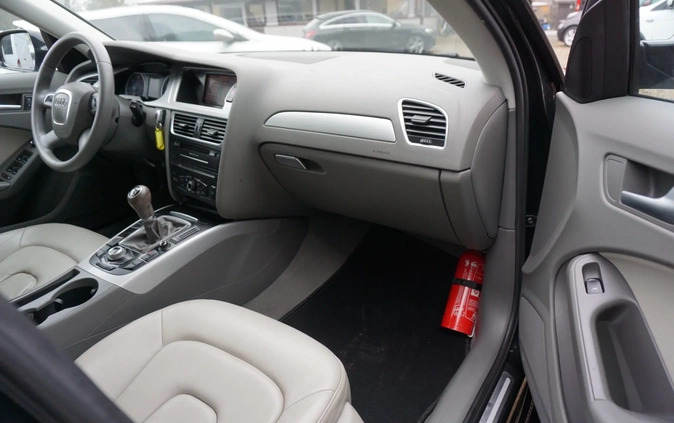 Audi A4 cena 35900 przebieg: 256000, rok produkcji 2011 z Gorzów Wielkopolski małe 232